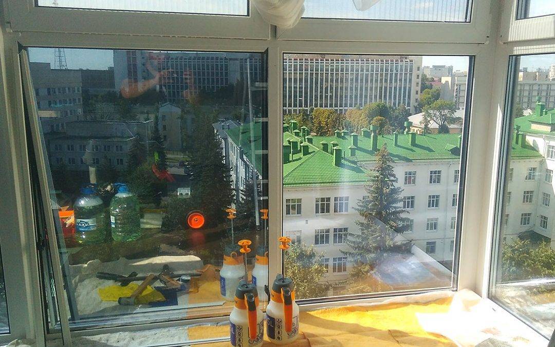 Как выбрать тонировочную плёнку для окон: разновидности и их преимущества, советы по использованию и уходу