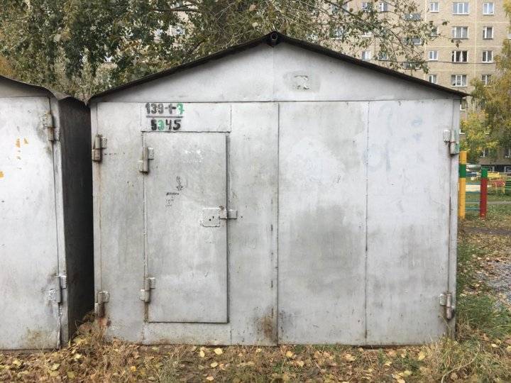 Гараж из профильной трубы своими руками